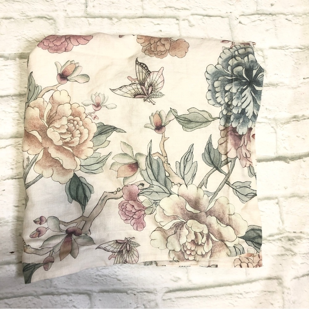 Aerin Wild Rose linen shams set